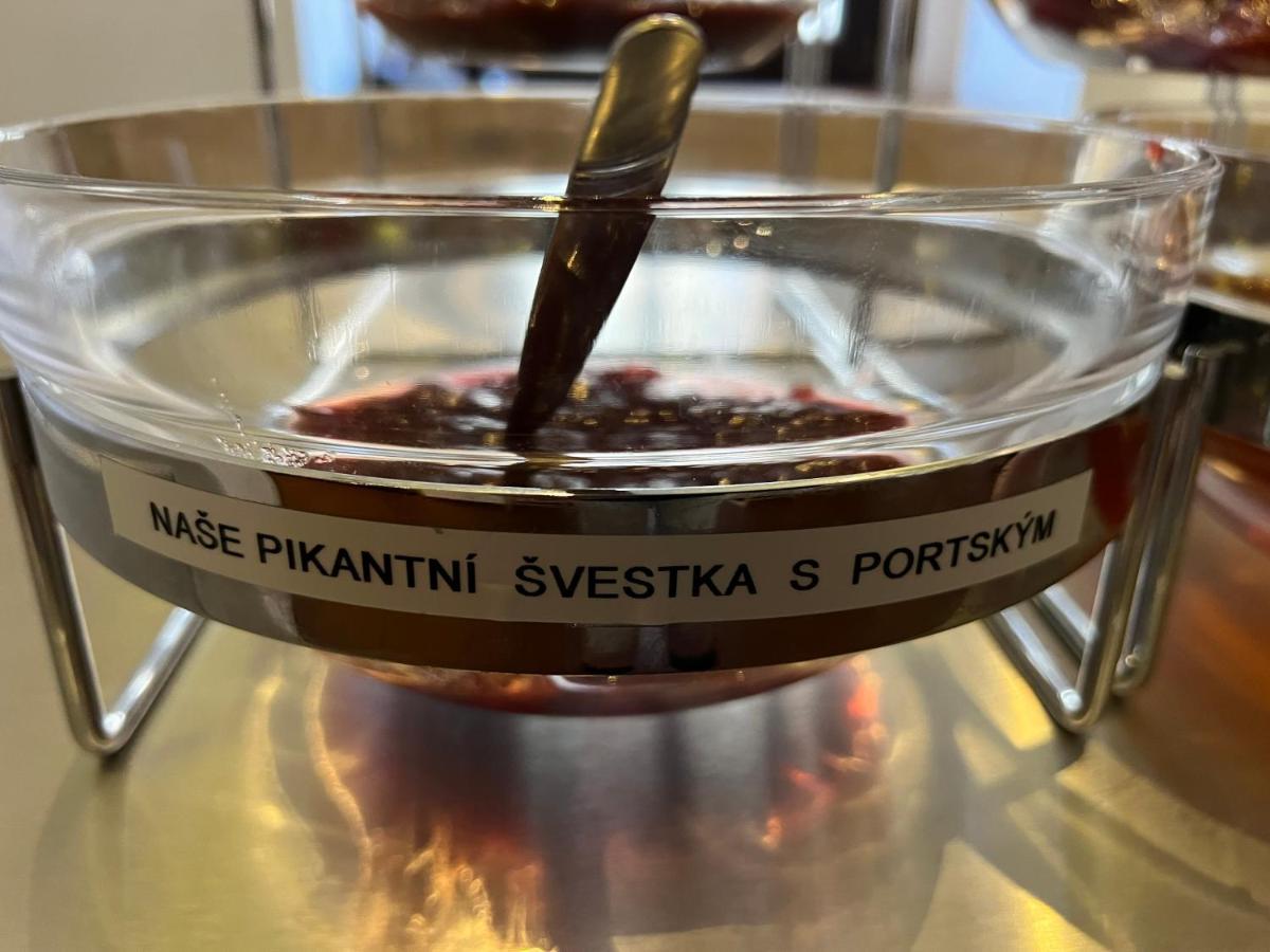 Hotel Praha Broumov Εξωτερικό φωτογραφία